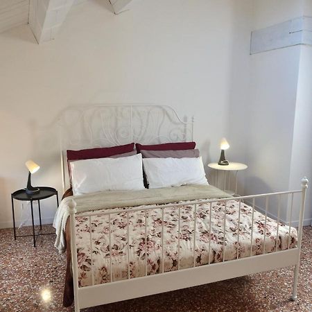 Olly Home Luxury Loft Noale Bagian luar foto