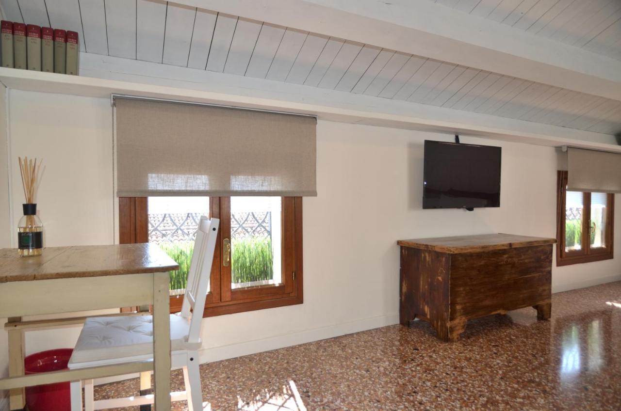 Olly Home Luxury Loft Noale Bagian luar foto