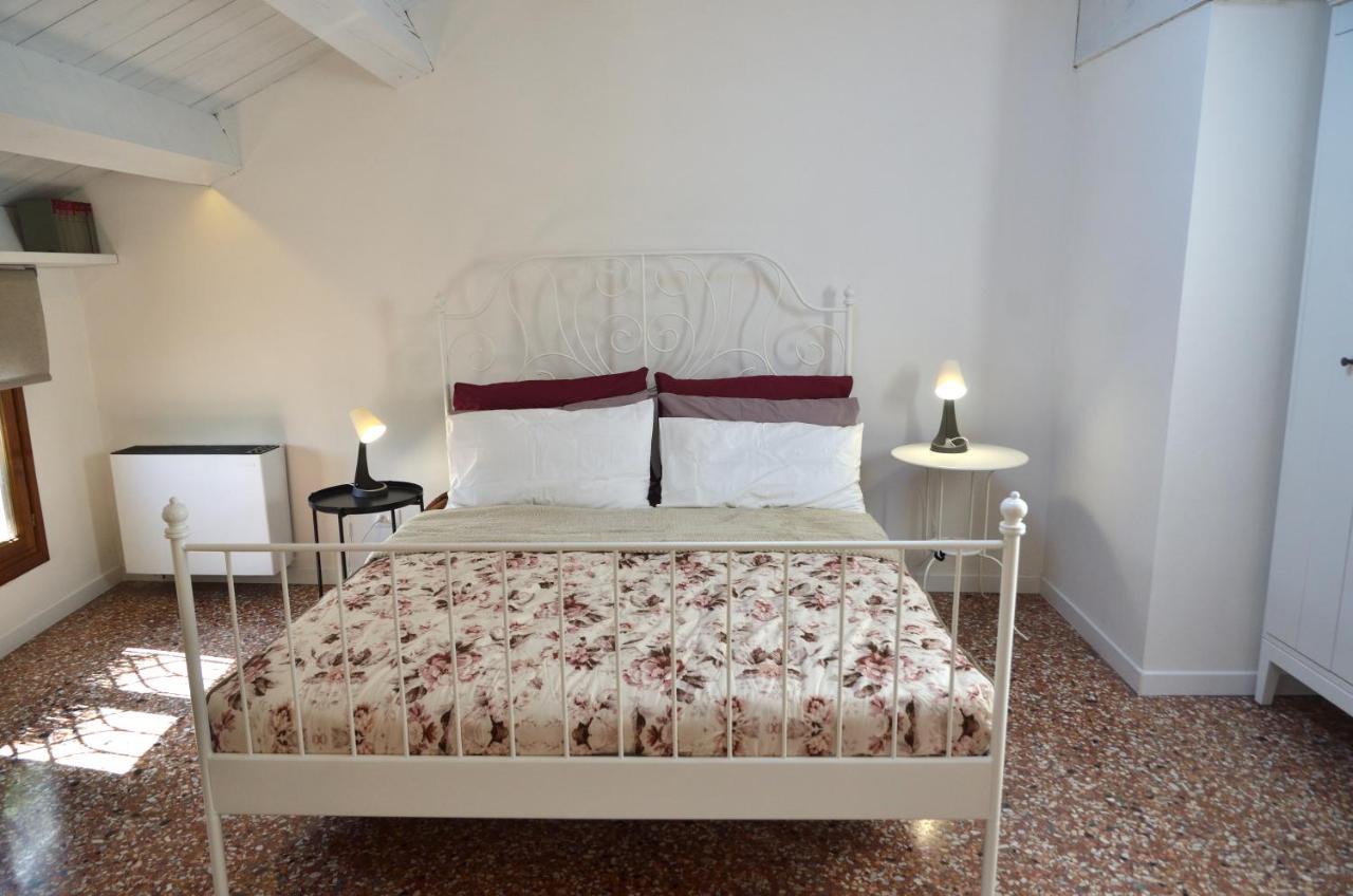Olly Home Luxury Loft Noale Bagian luar foto
