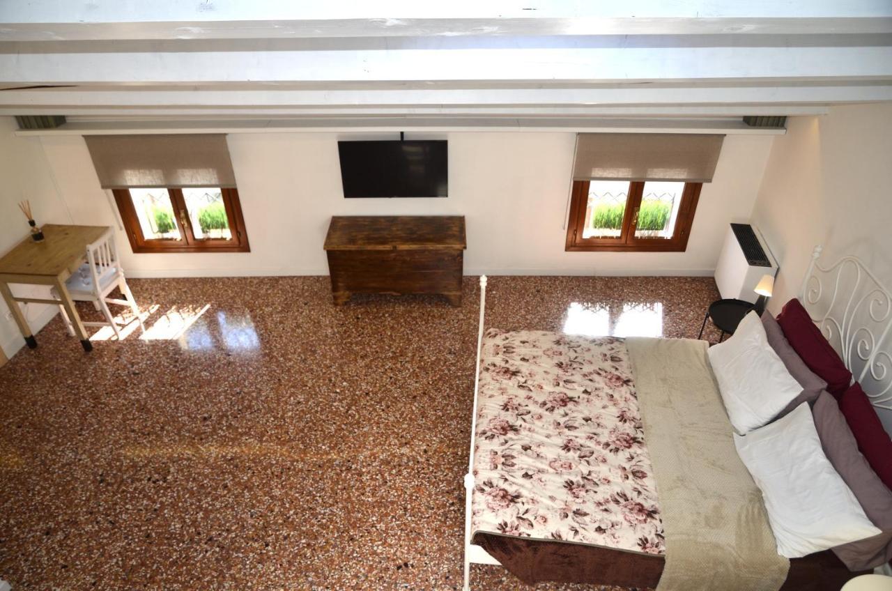 Olly Home Luxury Loft Noale Bagian luar foto